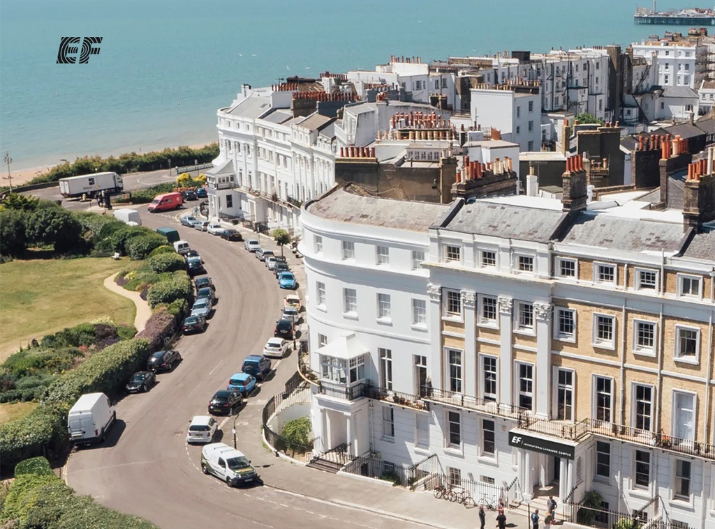 إي أف - برايتون